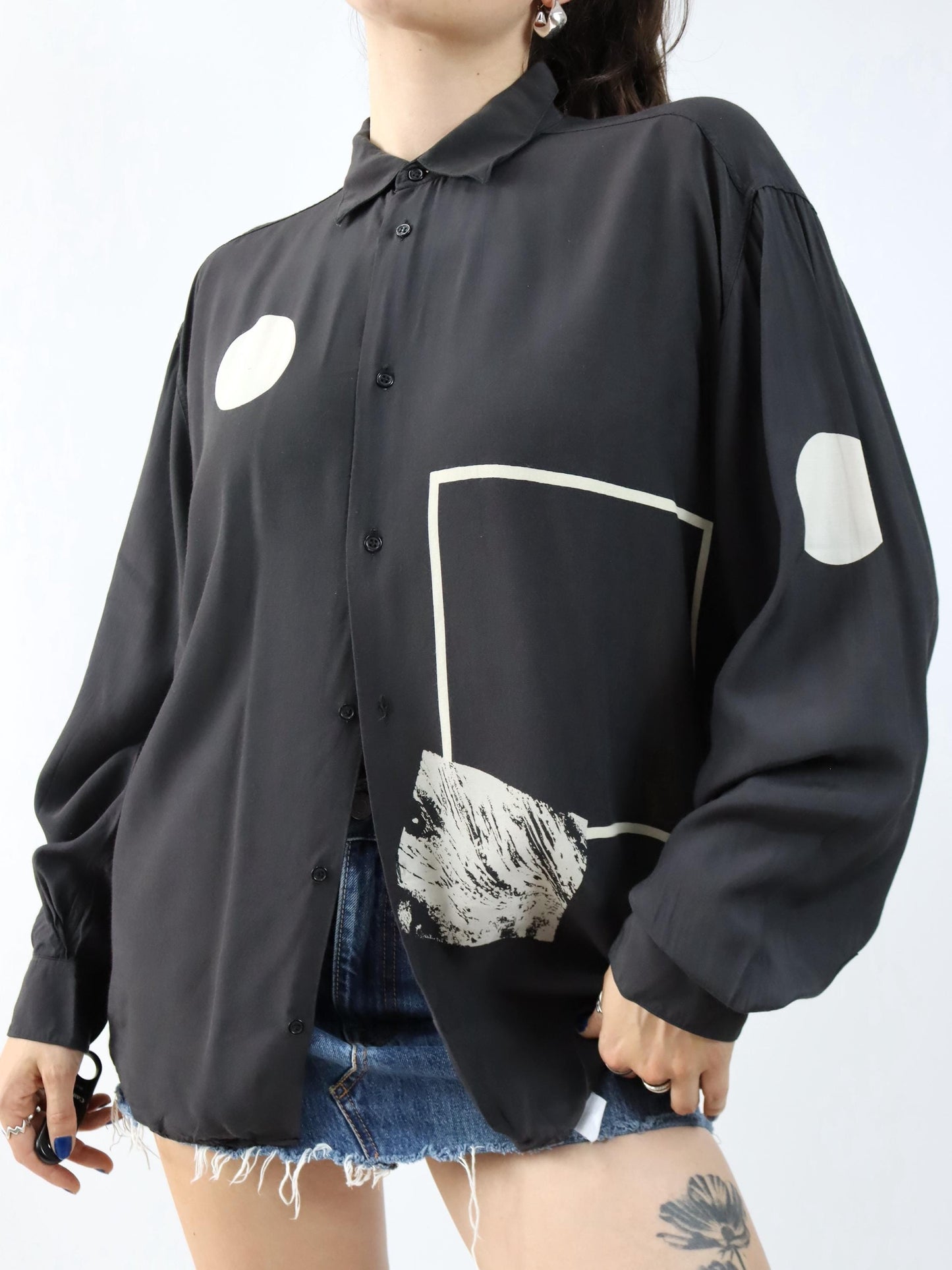Vintage 80er 90er MYTHO Hemd langarm Print schwarz Viskose XL