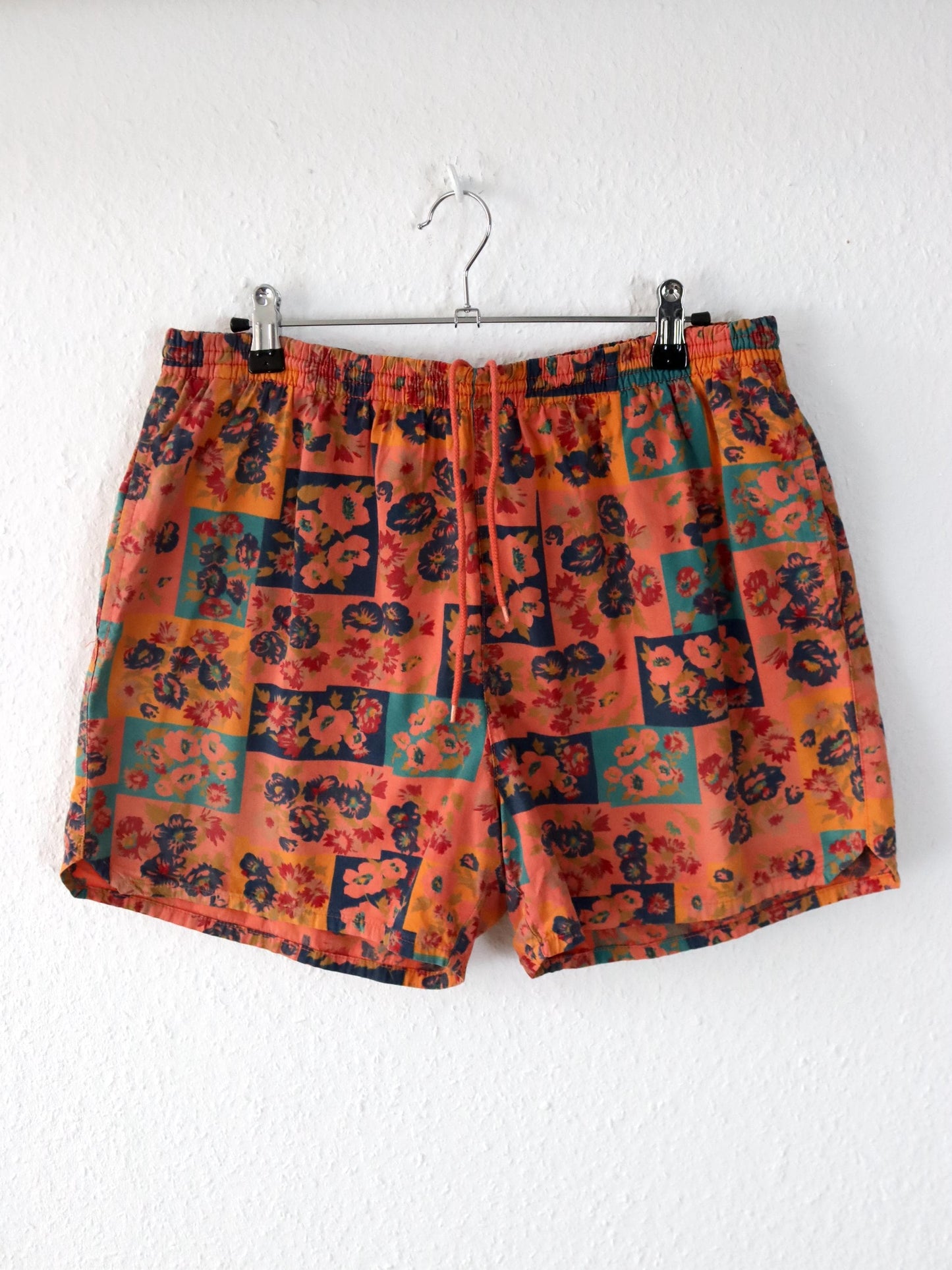 Vintage 80er 90er OUTRAGE Short kurze Hose crazy pattern orange XL