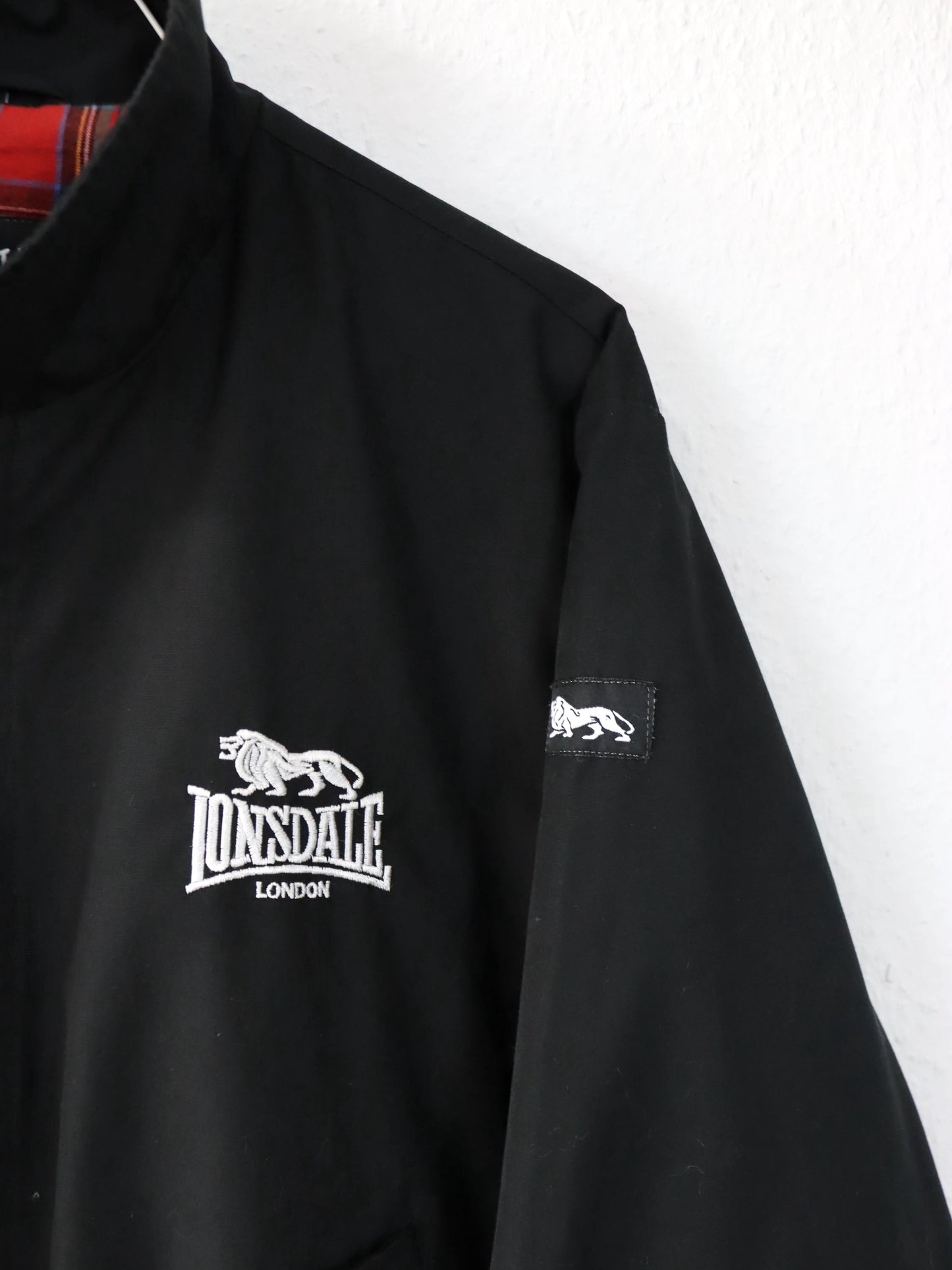 Vintage 80er 90er LONSDALE Bomberjacke Blouson Stehkragen schwarz Harrington Jacke S