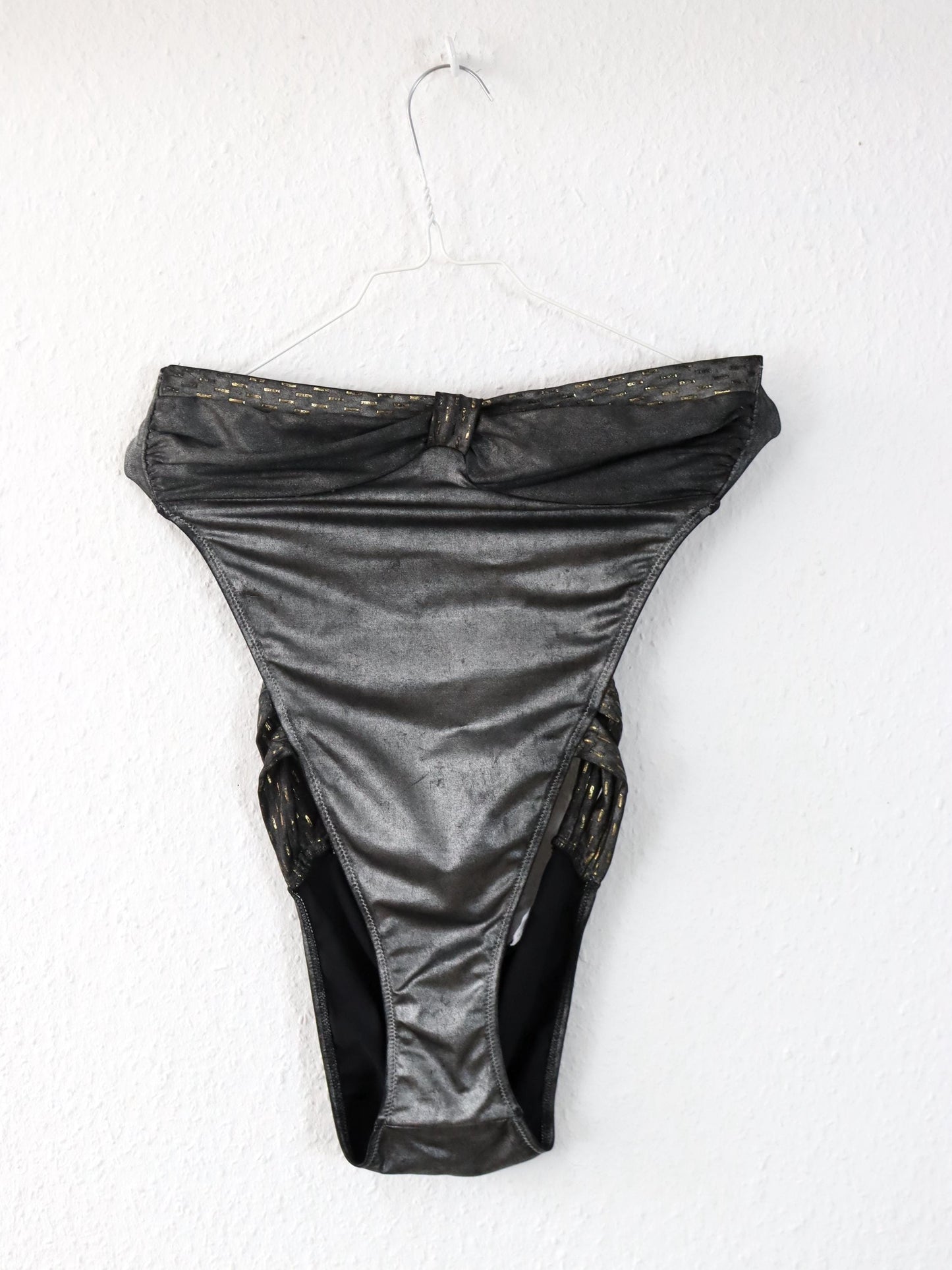 Vintage 80er 90er COST Badeanzug Body Bandeau silber gold 40
