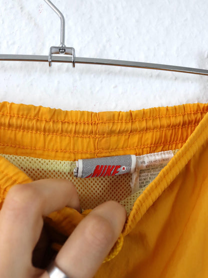 Vintage 80er 90er NIKE Shorts kurze Hose Badehose gelb XL