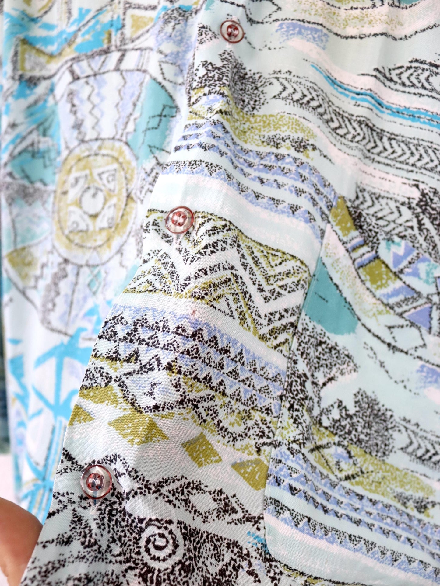 Vintage 80er 90er VIENNA Hemd kurzarm crazy pattern blau Viskose L