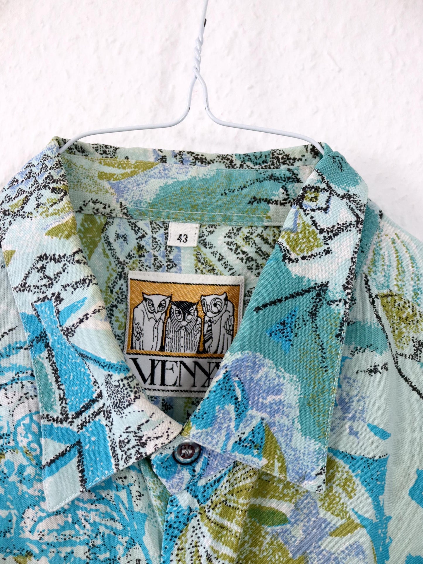 Vintage 80er 90er VIENNA Hemd kurzarm crazy pattern blau Viskose L