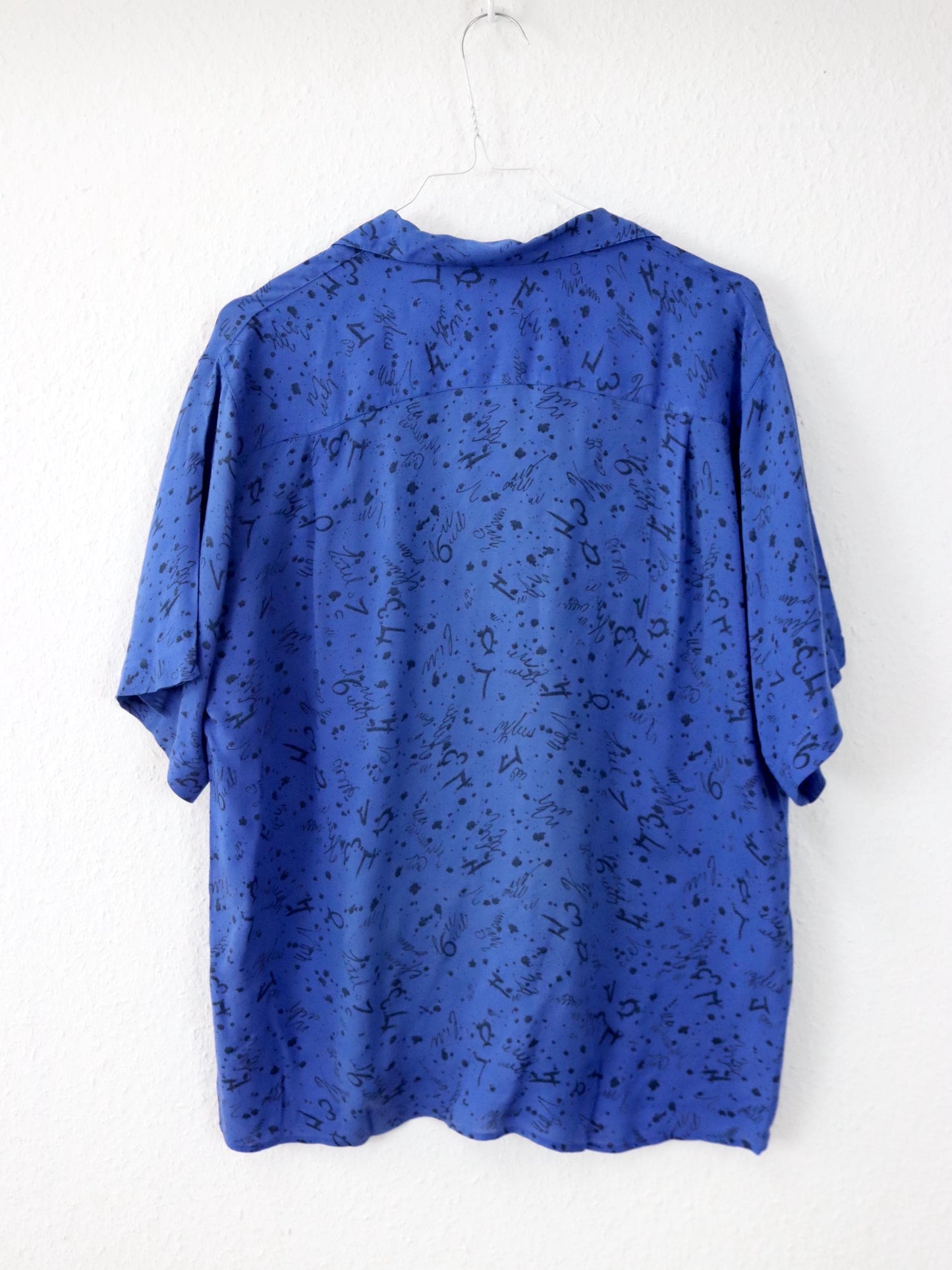 Vintage 80er 90er BENETTON Bluse Hemd kurzarm crazy pattern blau schwarz Viskose M