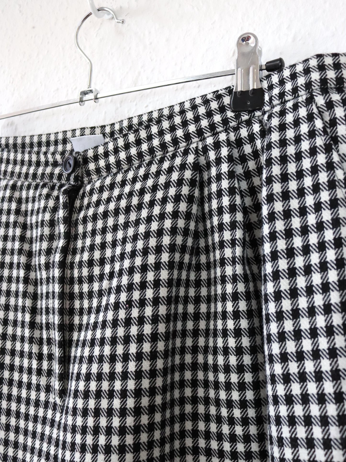 Vintage 80er 90er Bundfaltenhose Wolle Hose gerades Bein schwarz weiß kariert Hahnentritt 46 L