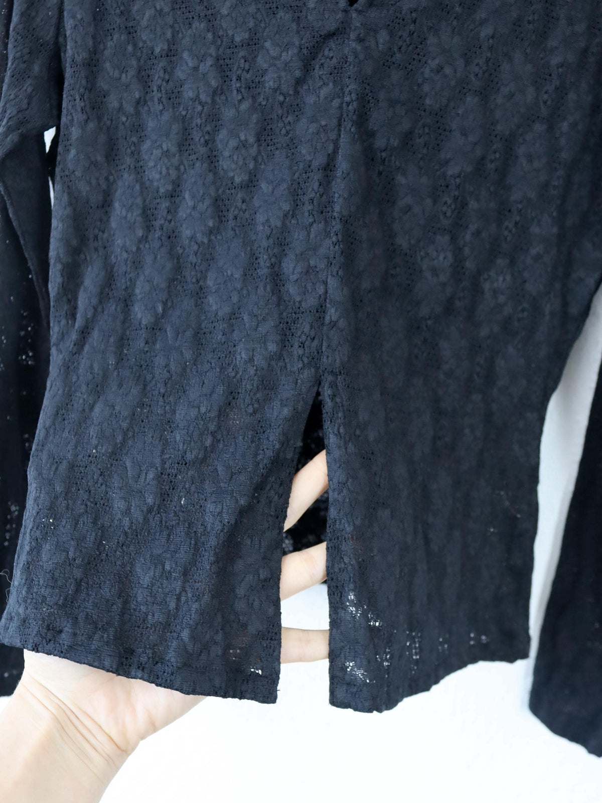 Vintage 80er 90er YOUNG FASHION Oberteil Bluse Spitze Samt Cut Out schwarz 36