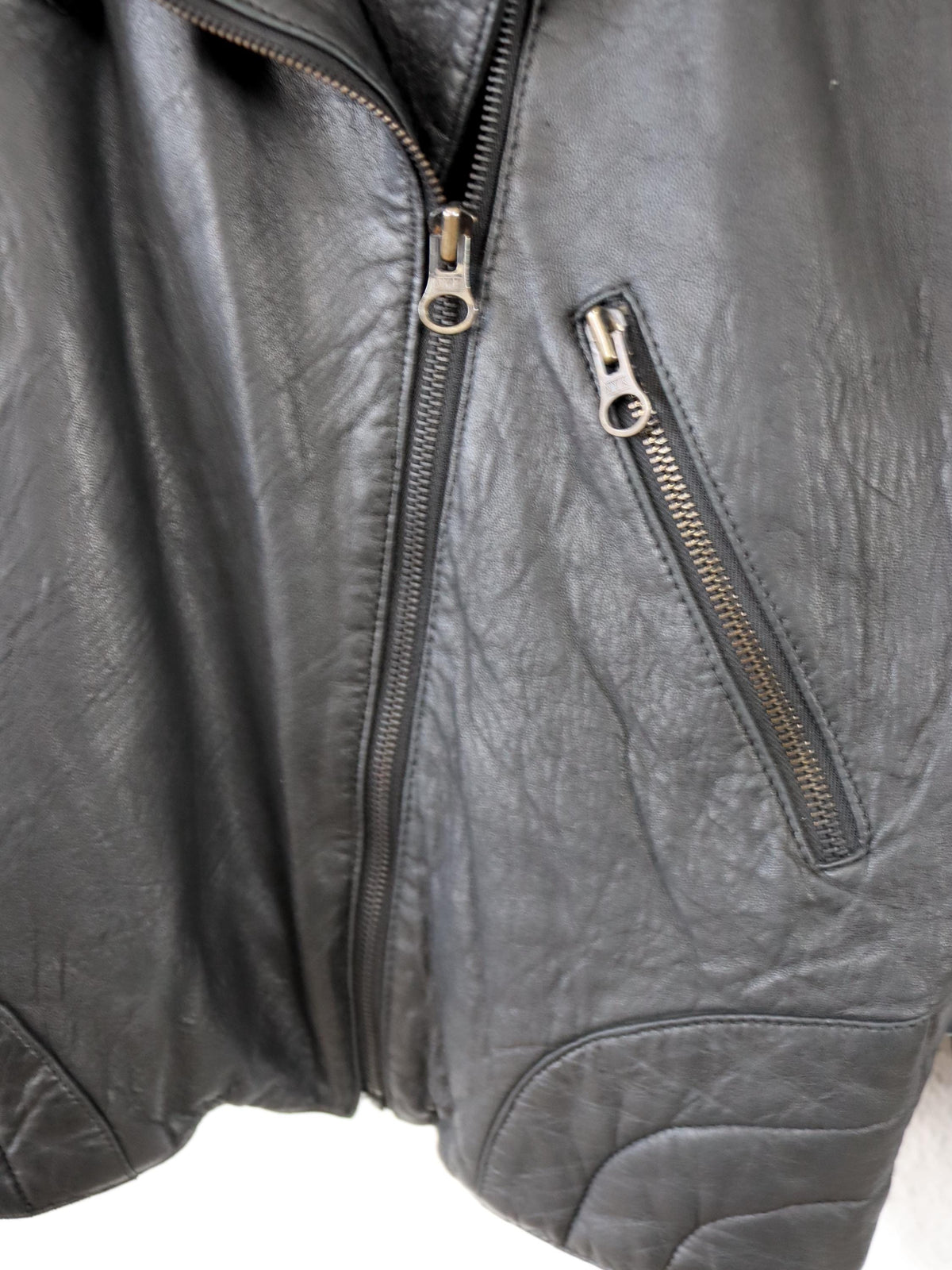 Vintage 80er 90er Bikerjacke Lederjacke schwarz Schnürung schwarz 40 M