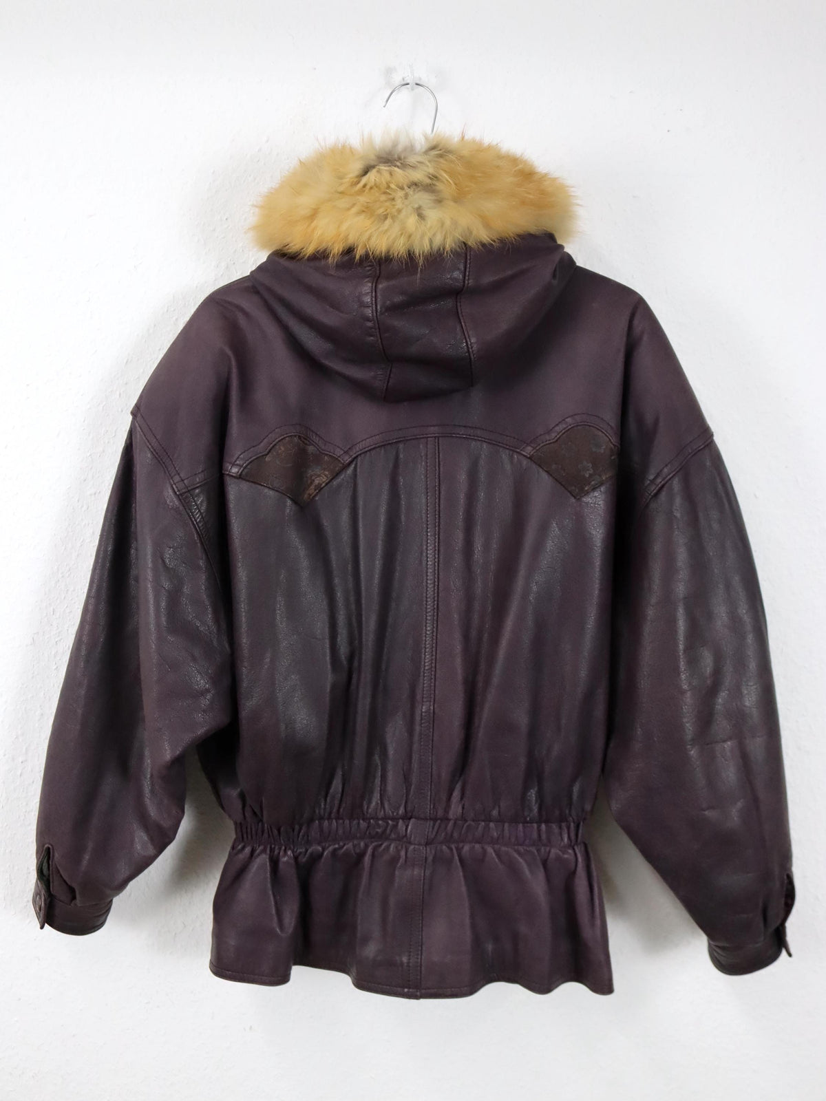 Vintage 80er 90er Lederjacke lila tailliert Kapuze Fellkragen Schulterpolster 38