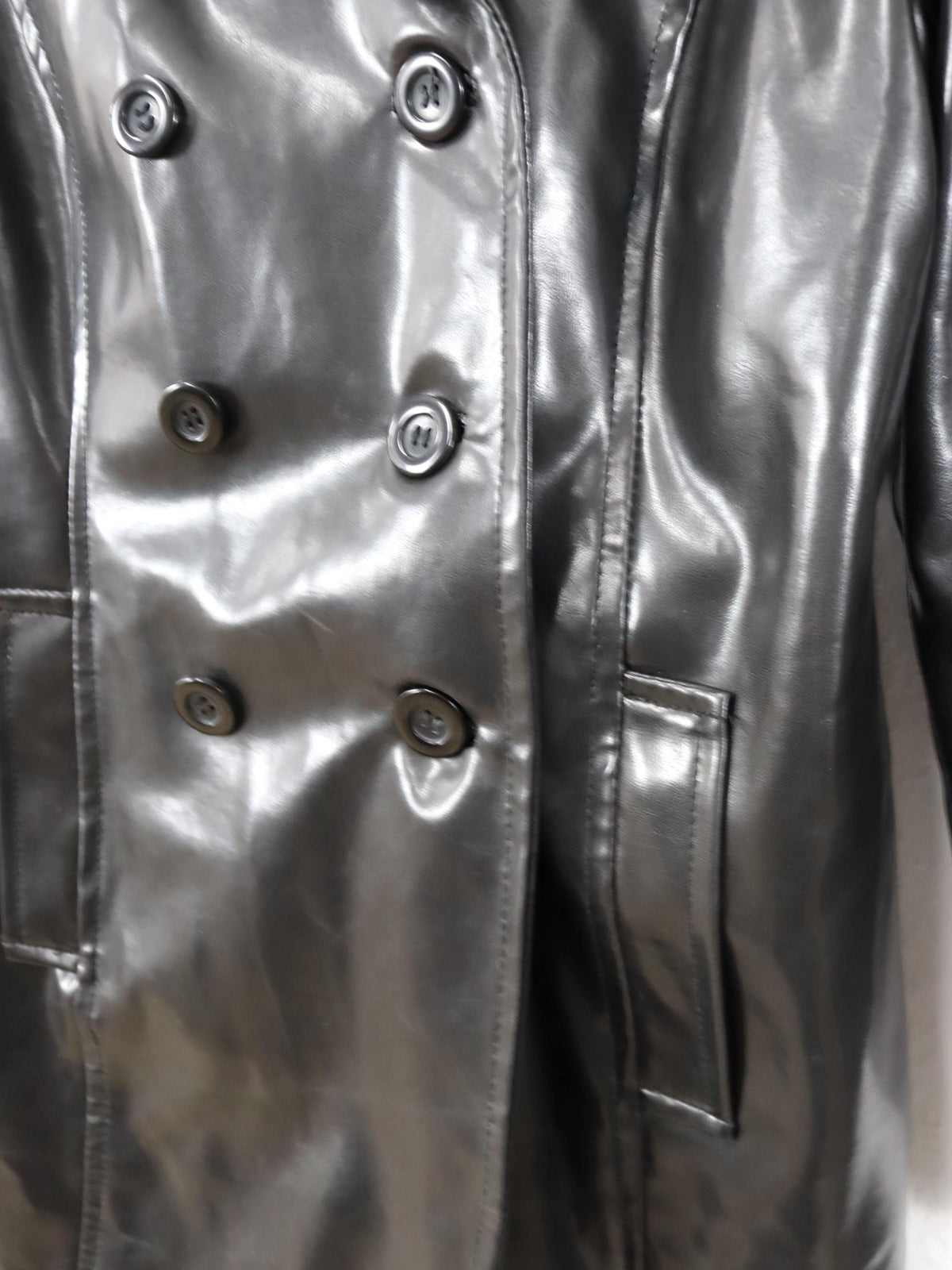 Vintage 80er 90er YOUNG FASHION Mantel Jacke Kunstleder Doppelreihe Kragen glänzend 38